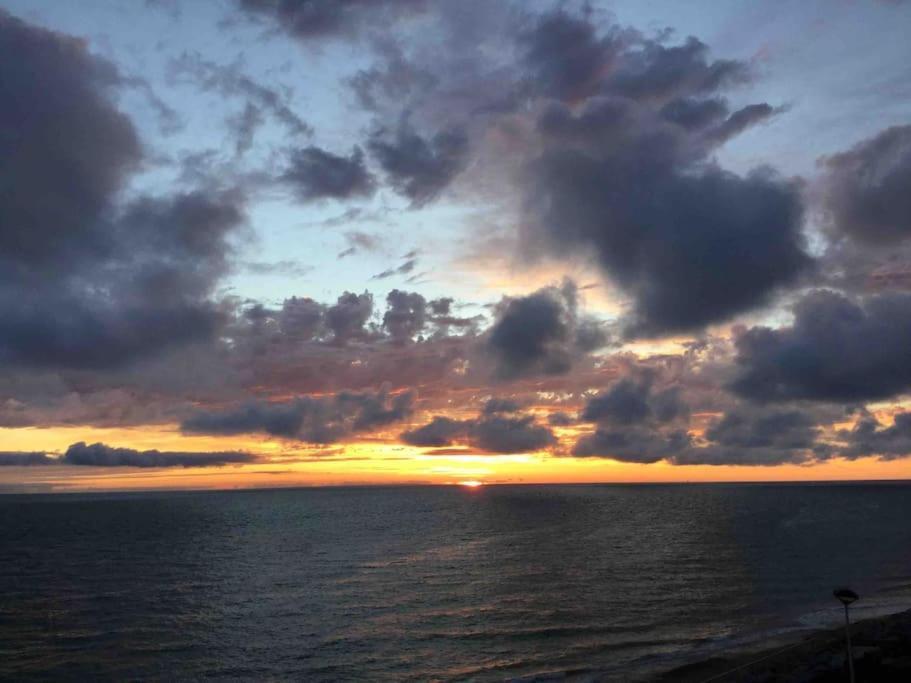 Les Iles Vue Sur Mer Agon-Coutainville Exterior foto