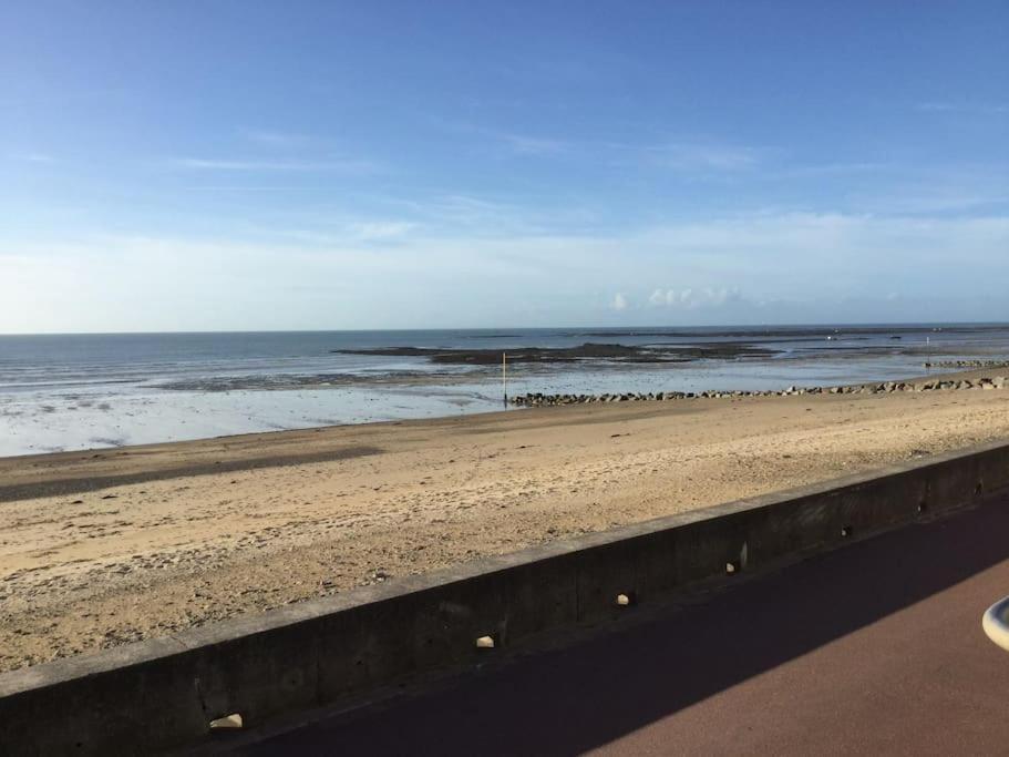 Les Iles Vue Sur Mer Agon-Coutainville Exterior foto
